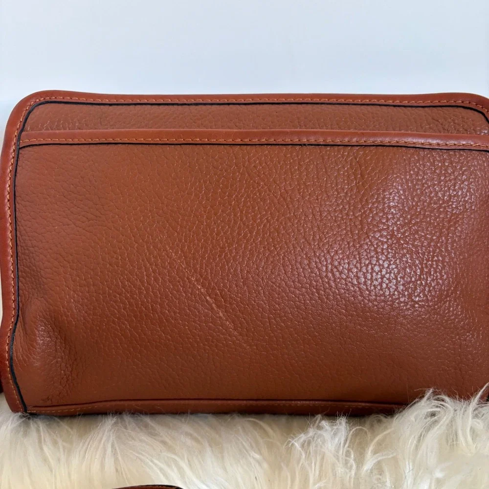 Liz Claiborne Vintage Brown Pebble Leather Crossbody‎ Messenger Camera Bag